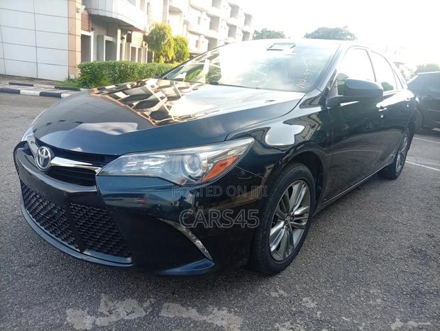 Toyota Camry 2017 Black
