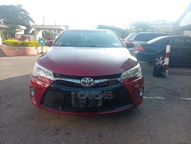 Toyota Camry 2016 Red
