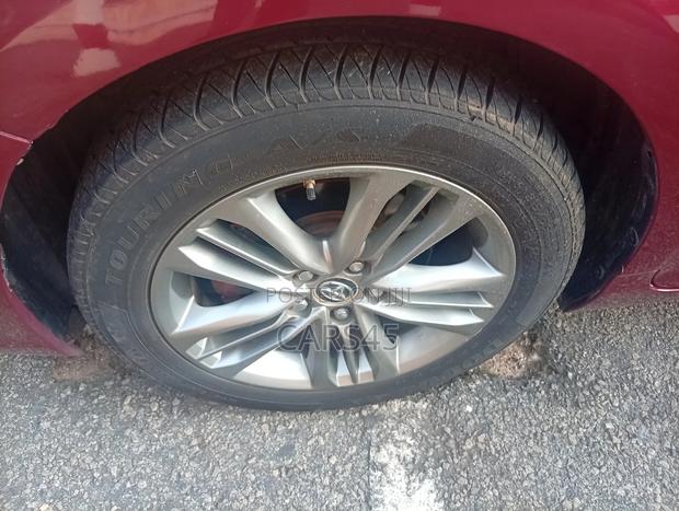 Toyota Camry 2016 Red