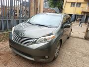 Toyota Sienna 2011 Gray for sale