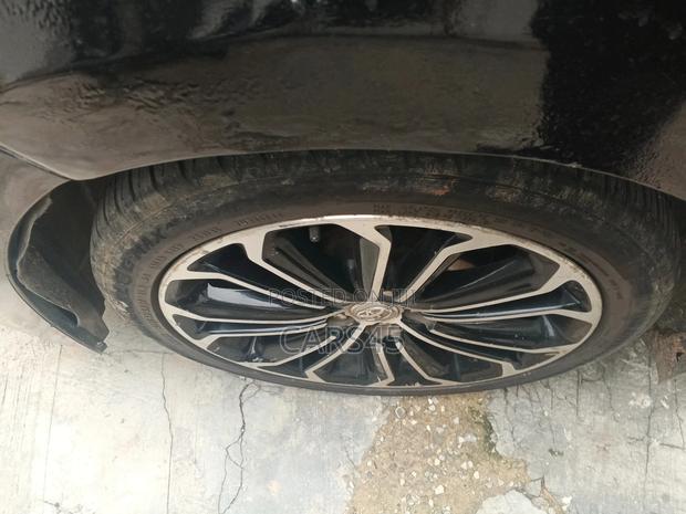 Toyota Corolla 2015 Black