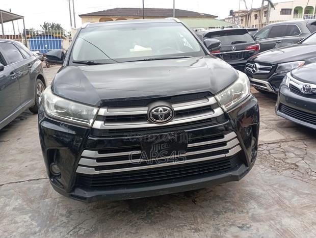 Toyota Highlander 2016 Black
