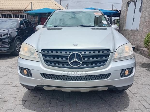 Mercedes-Benz M Class 2006 Silver