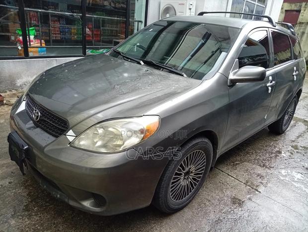 Toyota Matrix 2006 Gray