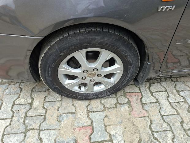 Toyota Camry 2005 Gray