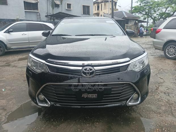 Toyota Camry XLE 4dr Sedan (2.5L 4cyl 6A) 2015 Black