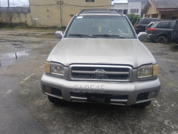 Nissan Pathfinder 2003 Gray