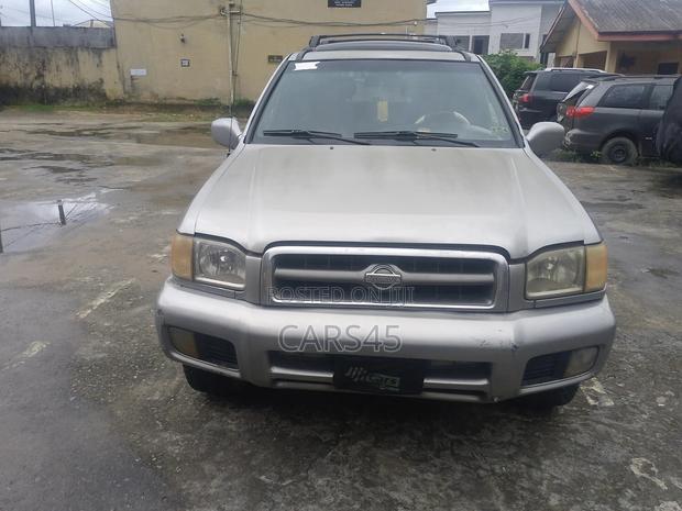 Nissan Pathfinder 2003 Gray
