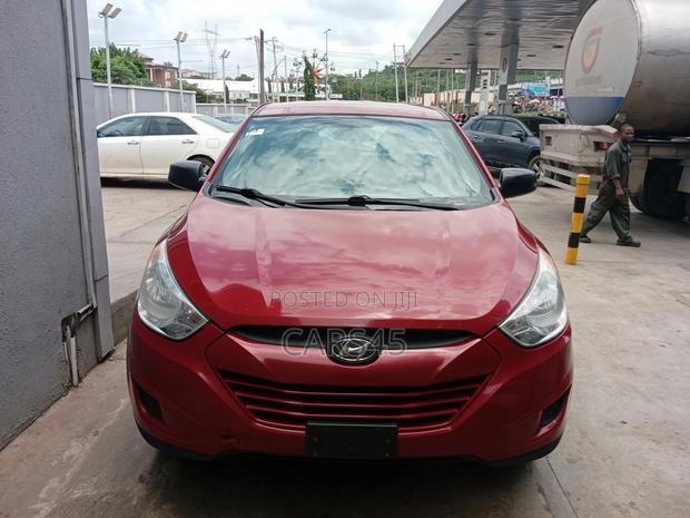 Hyundai Tucson 2013 Red