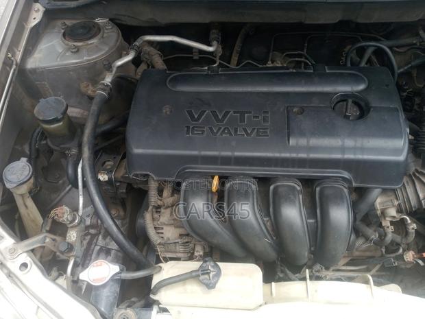 Toyota Corolla 2008 Gold
