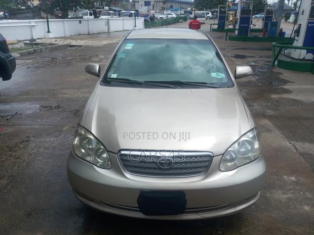 Toyota Corolla 2008 Gold