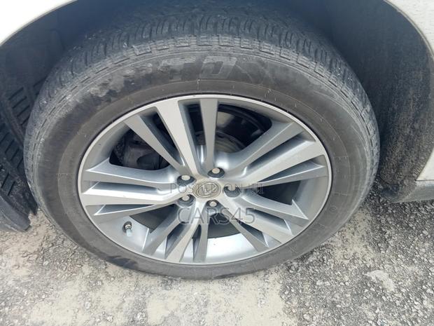 Lexus RX 350 FWD 2015 White