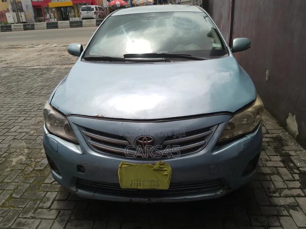 Toyota Corolla 2013 Blue
