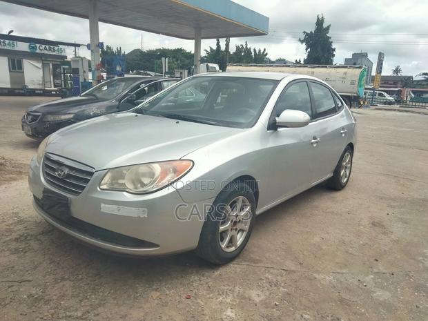 Hyundai Elantra 2009 Silver