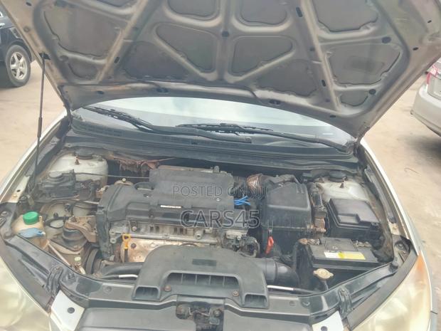 Hyundai Elantra 2009 Silver