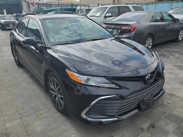 Toyota Camry 2022 Black