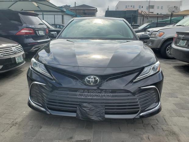 Toyota Camry 2022 Black