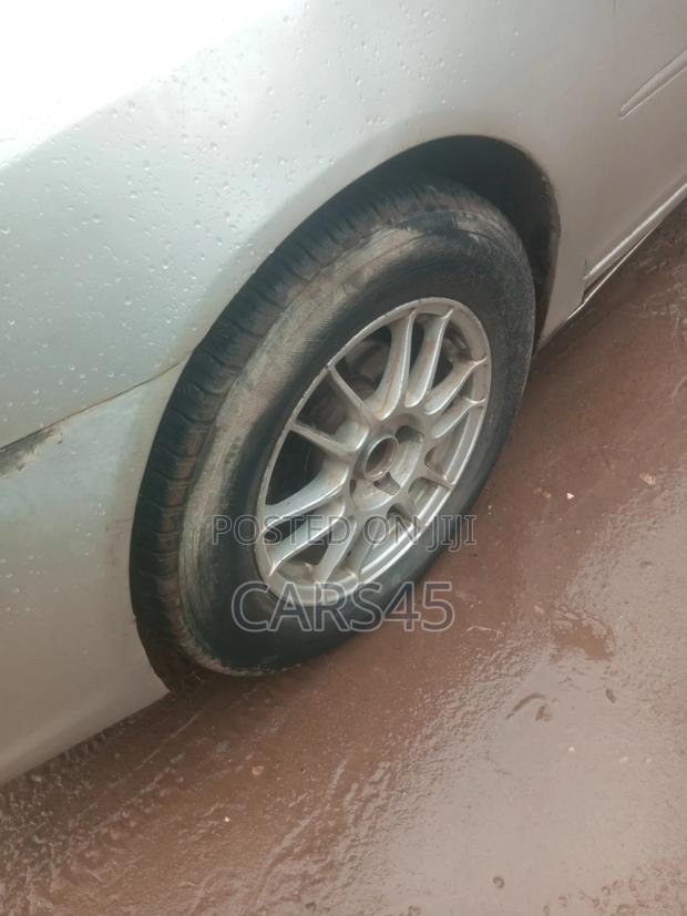 Toyota Camry LE 4dr Sedan (2.4L 4cyl 4A) 2004 Beige