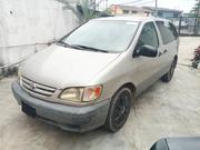 Toyota Sienna 2001 Gray for sale