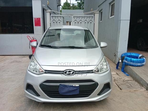 Hyundai Xcent 2015 Silver