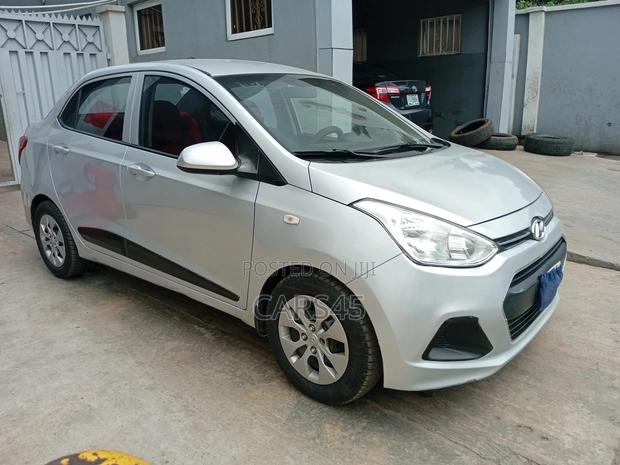 Hyundai Xcent 2015 Silver