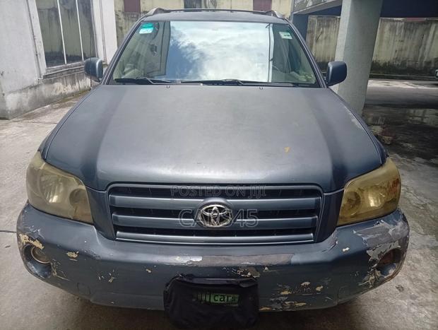 Toyota Highlander 2005 Blue