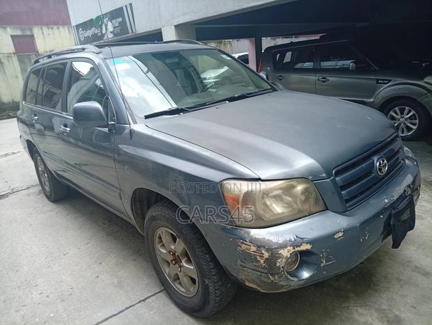 Toyota Highlander 2005 Blue