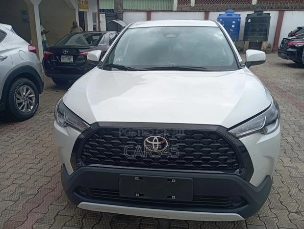 Toyota Corolla Cross 2024 White
