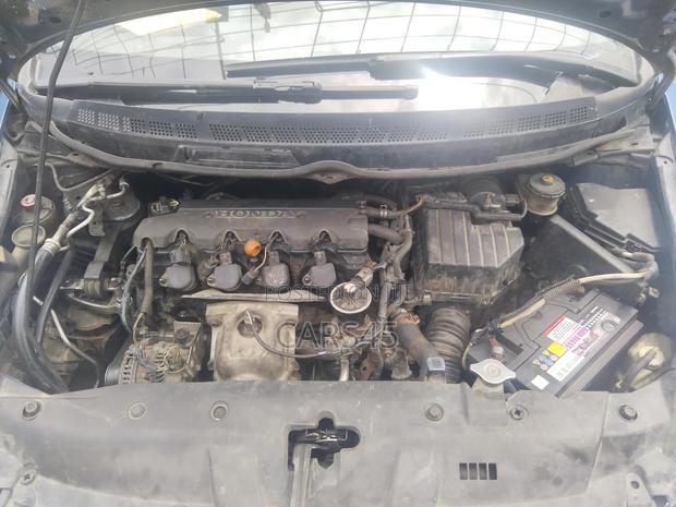 Honda Civic 2006 Blue