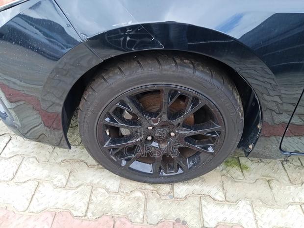 Toyota Corolla 2016 Black