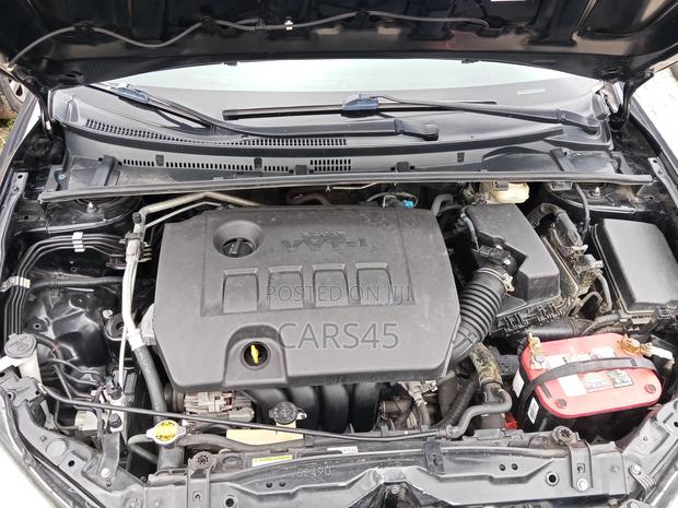 Toyota Corolla 2016 Black