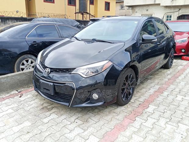 Toyota Corolla 2016 Black