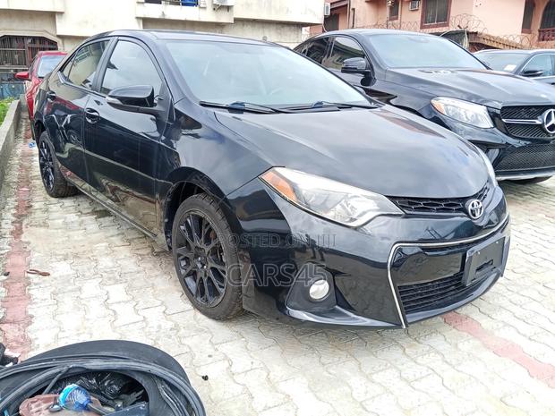 Toyota Corolla 2016 Black