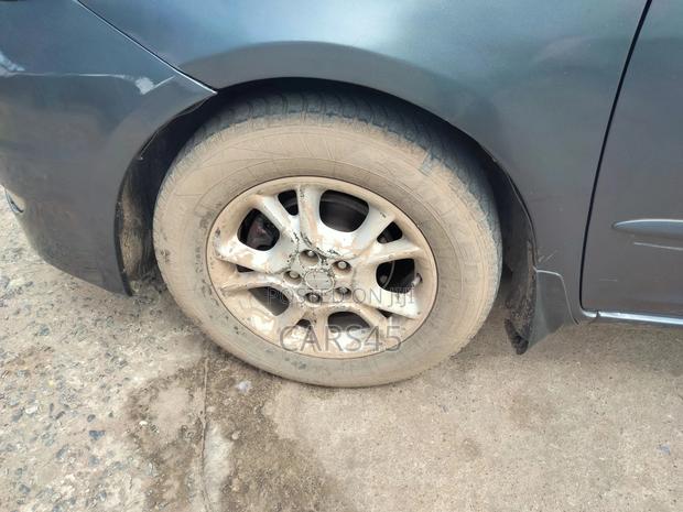 Toyota Sienna 2006 Blue