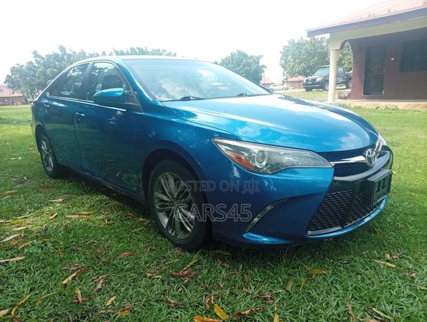 Toyota Camry 2017 Blue