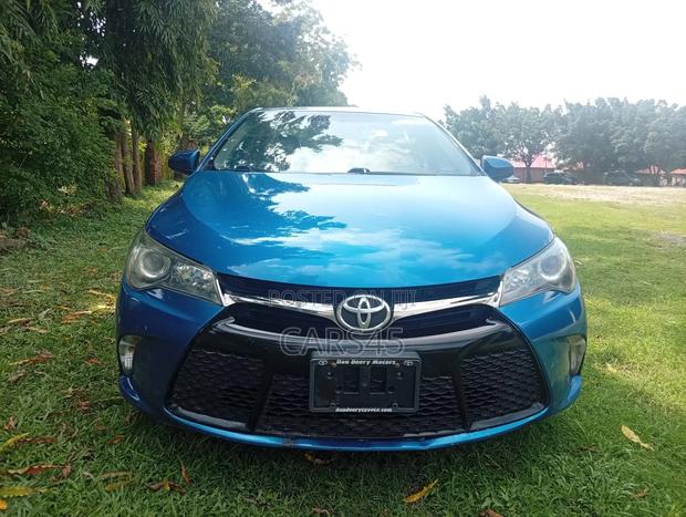 Toyota Camry 2017 Blue