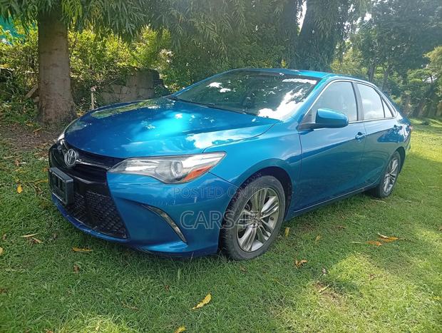 Toyota Camry 2017 Blue