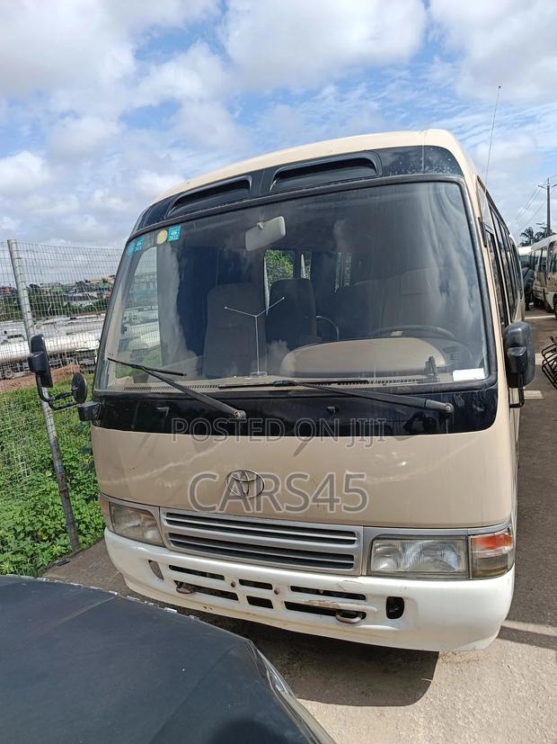 Toyota Coaster 2017 Beige