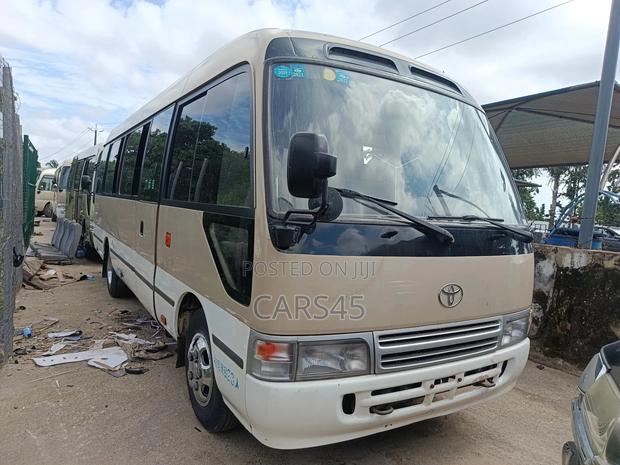 Toyota Coaster 2017 Beige