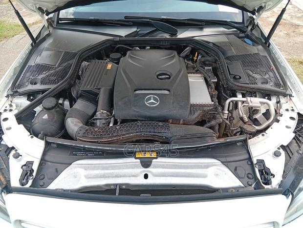 Mercedes-Benz C300 2017 White