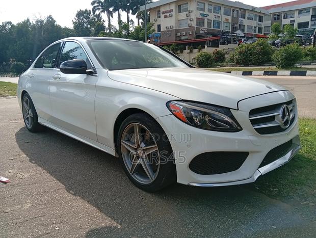 Mercedes-Benz C300 2017 White