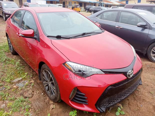 Toyota Corolla 2017 Red