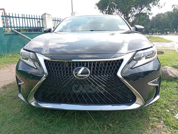 Lexus ES 2017 Black