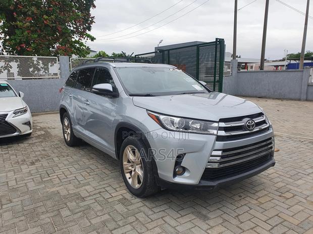 Toyota Highlander 2015 Silver