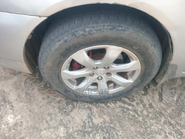 Toyota Corolla 2004 Silver