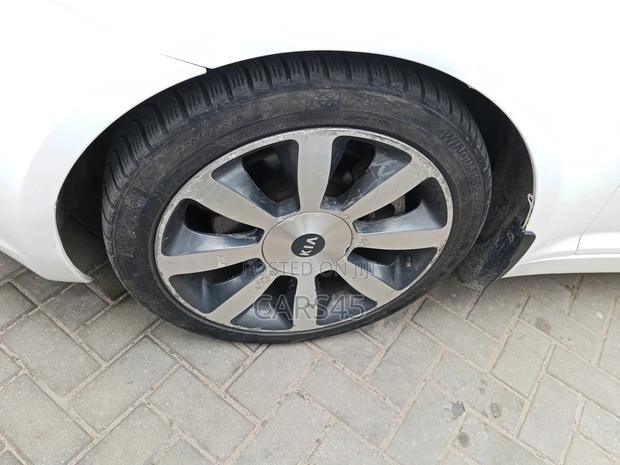 Kia Optima 2011 White