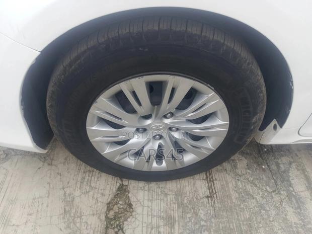 Toyota Camry 2014 White