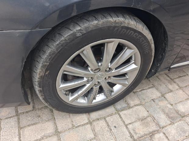 Lexus ES 350 2010 Gray