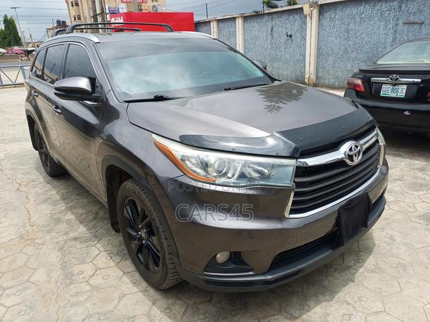 Toyota Highlander 2015 Gray