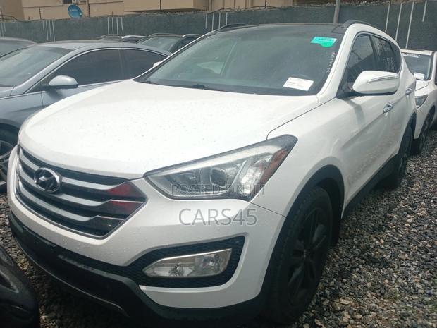 Hyundai Santa Fe 2015 White
